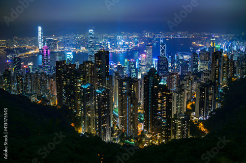 Night view of Victoria Peak in Hong Kong © kuri2000