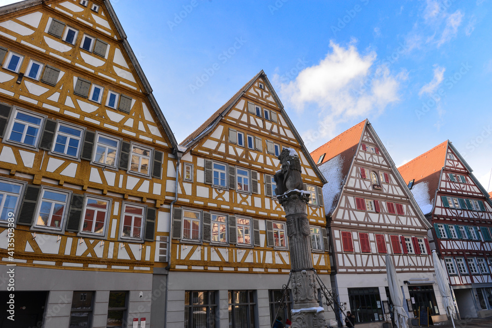 Fachwerkhäuser am Marktplatz von Herrenberg Fachwerkhäuser am Marktplatz von Herrenberg
