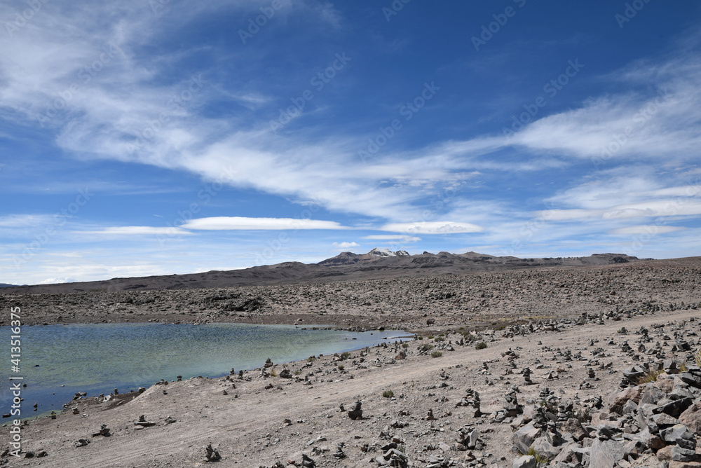 Piste de l'Altiplano péruvien,  Pérou