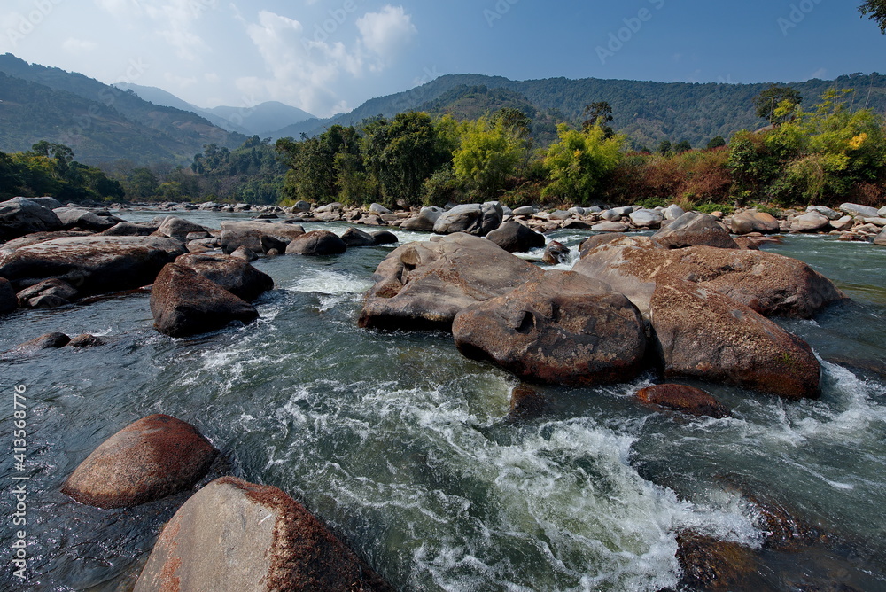 East India, Arunachal Pradesh, Singen river (right tributary of the Brahmaputra river). Turbulent rivers of the southern Himalayas.