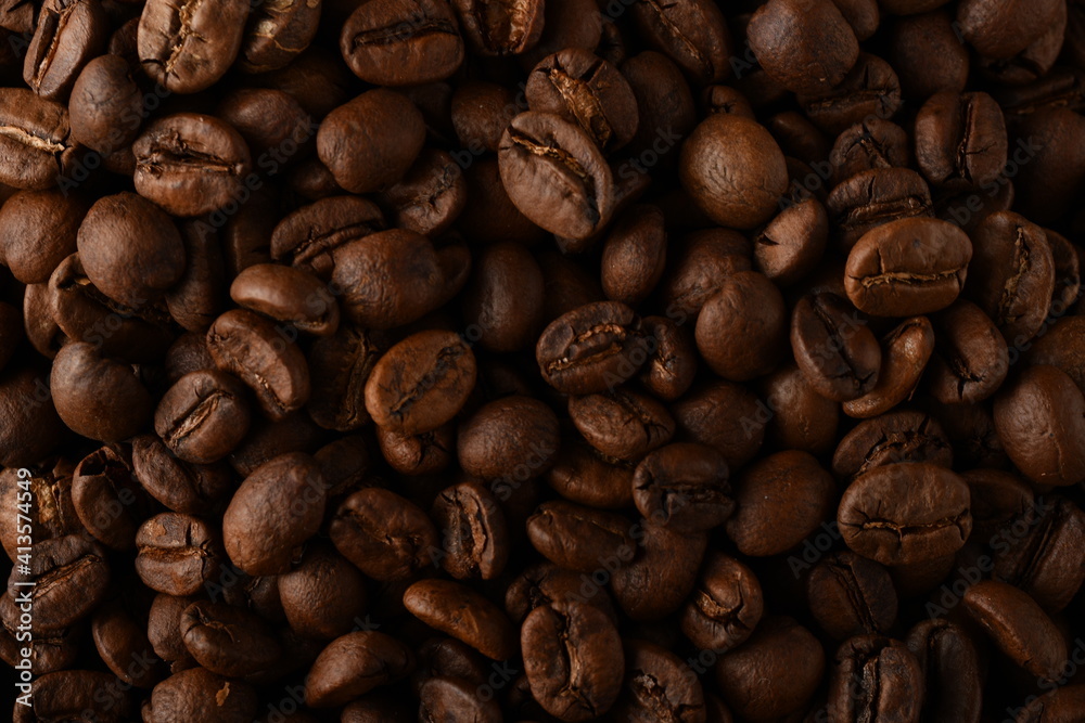 Obraz premium Coffee beans. Isolated on a black background.