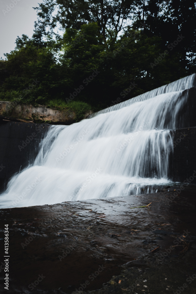 Obraz premium waterfall in the RIver