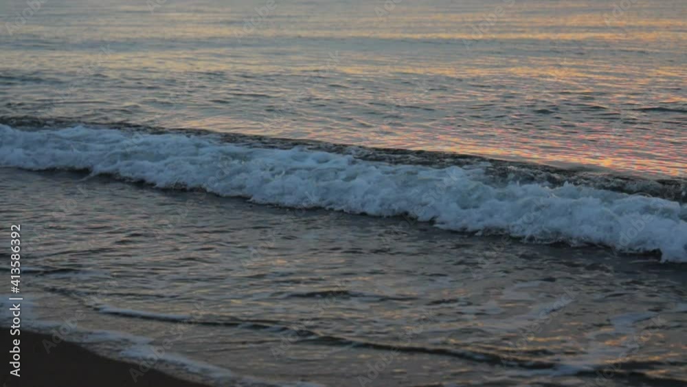 海と夕日　砂浜　スロー　2月　冬の日本海