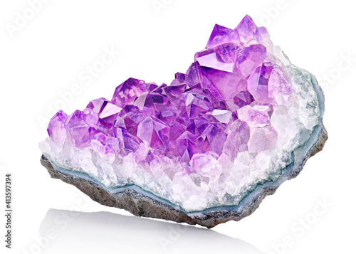 Foto Amazing rare shape sparkly Violet Crystal Stone macro mineral surface