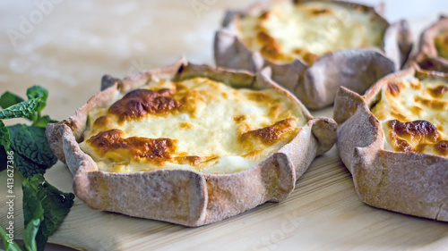 Tableau sur toile Rye dough pies with potato filling