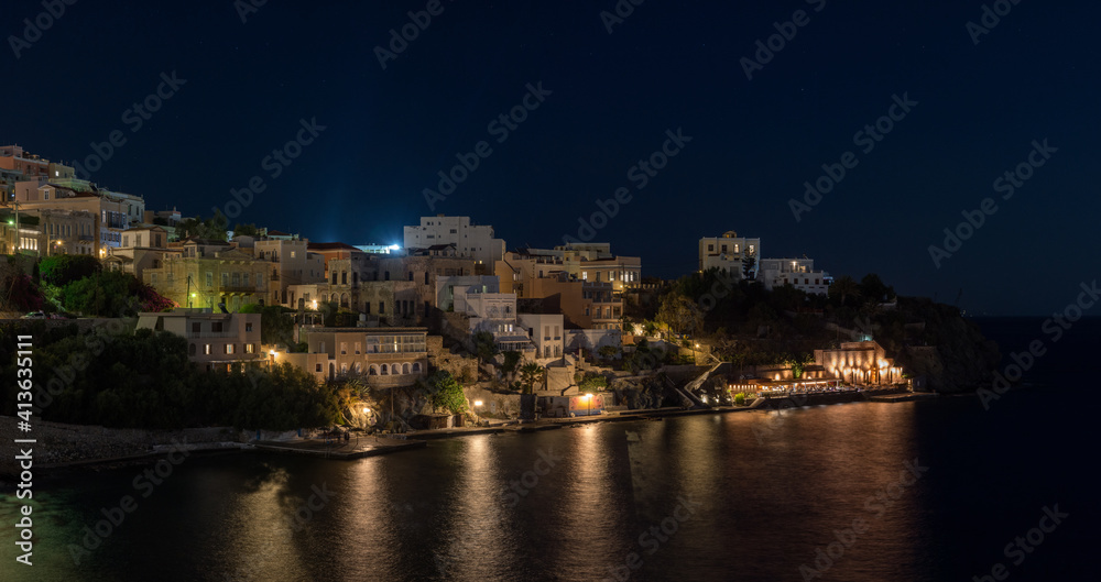 Fototapeta premium Syros - Saint Nicholas bay at night