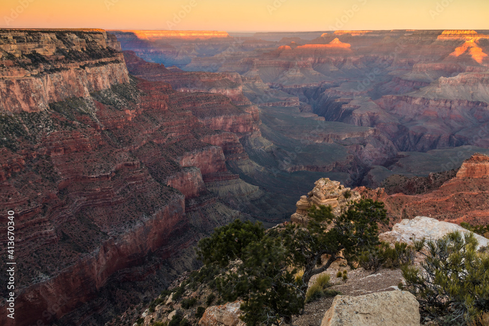 dramatic landscape of the Grand Canyon National Park in Arizona