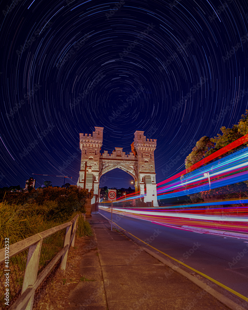 Obraz premium North Bridge at Night