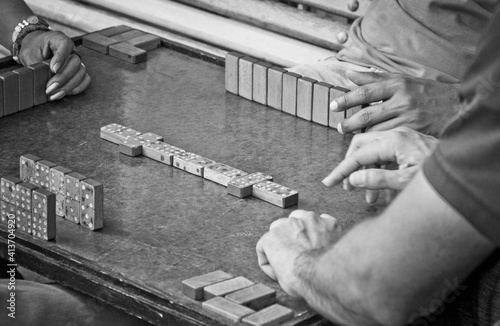 dominoes