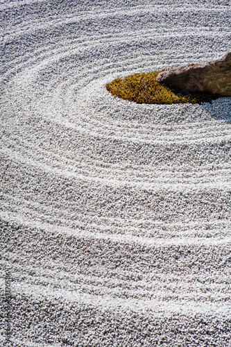 Close-up of pattern on gravel in rock garden