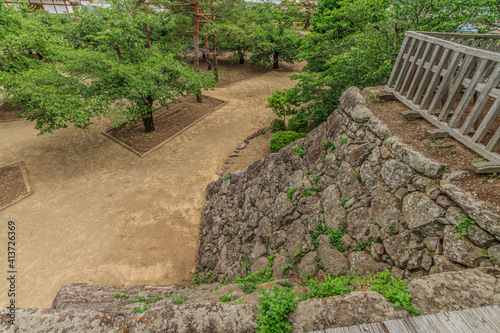 初夏の松代城の天守台から見た風景