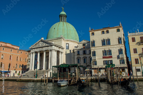 discovery of the city of Venice and its small canals and romantic alleys