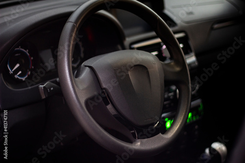 Driver's seat and steering wheel