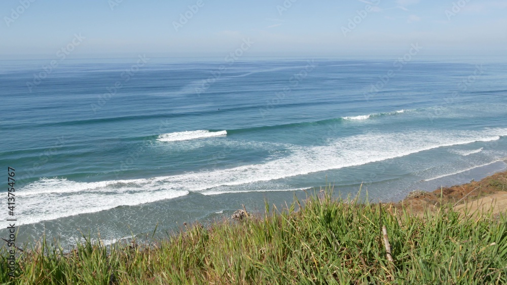 Seascape vista point, viewpoint in Del Mar near Torrey Pines, California coast USA. Frome above panoramic ocean tide, blue sea waves, steep eroded cliff. Coastline overlook, shoreline high angle view Seascape vista point, viewpoint in Del Mar near Torrey Pines, California coast USA. Frome above panoramic ocean tide, blue sea waves, steep eroded cliff. Coastline overlook, shoreline high angle view