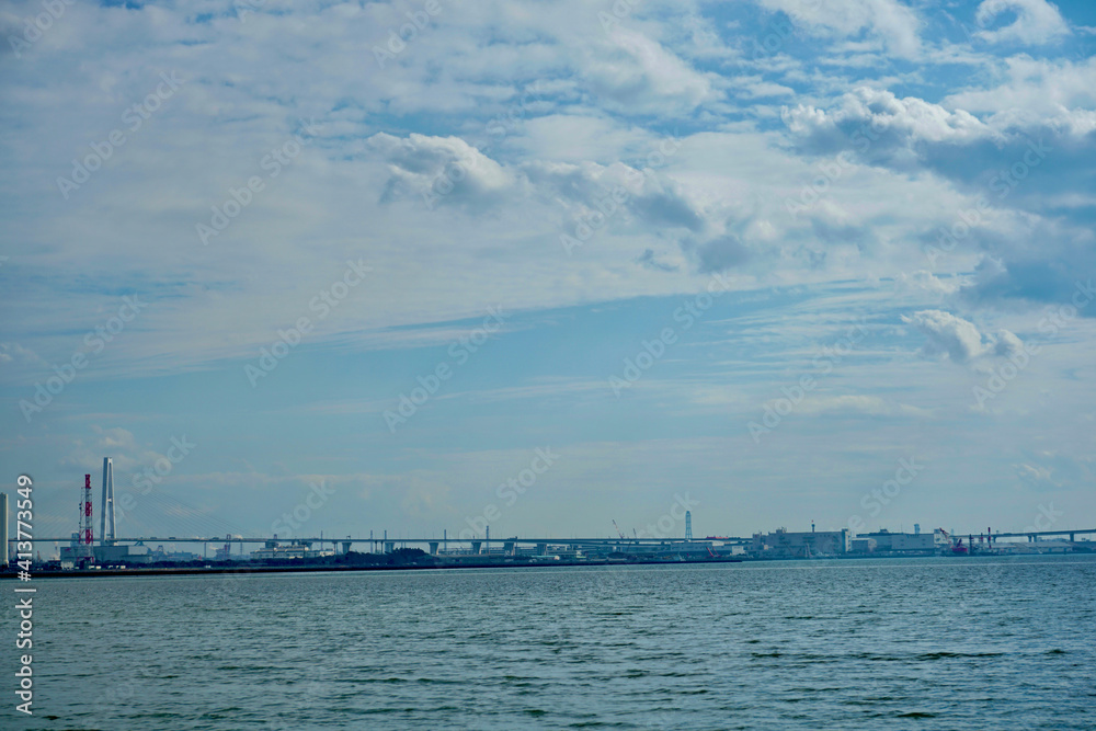 海と港