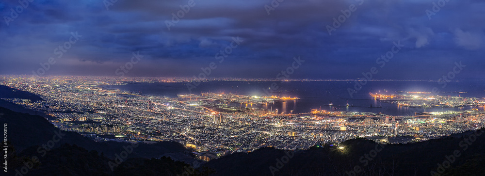兵庫県・摩耶山掬星台からのパノラマ夜景