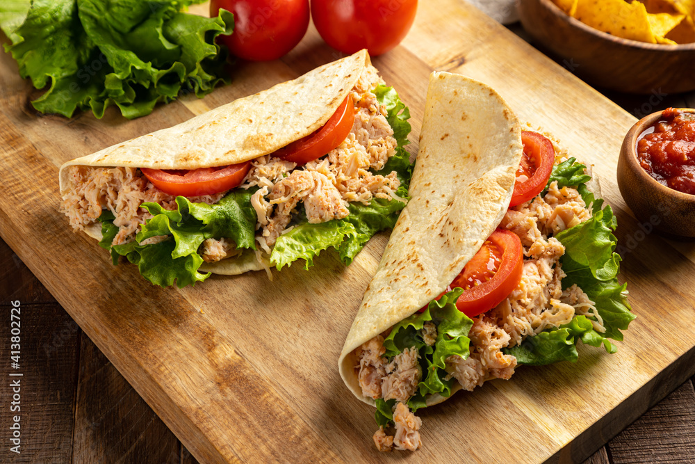 Chicken Taco With Lettuce and Tomato