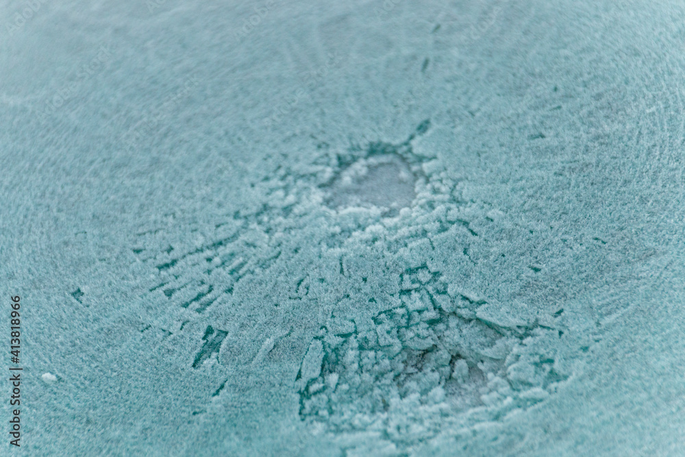 Obraz premium Broken Glass