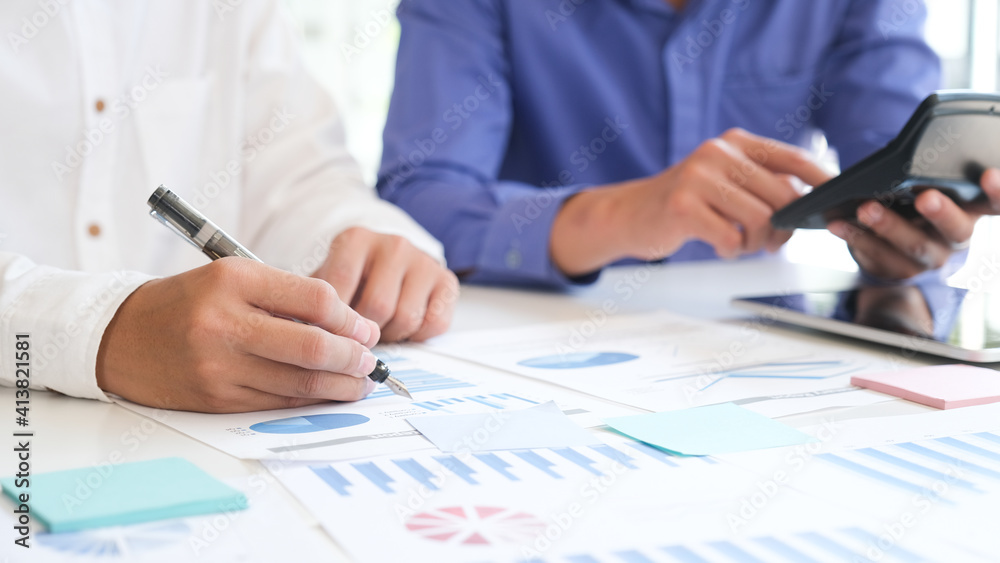 Businessmen teamwork meeting to discuss the investment. Businessmen teamwork meeting to discuss the investment.