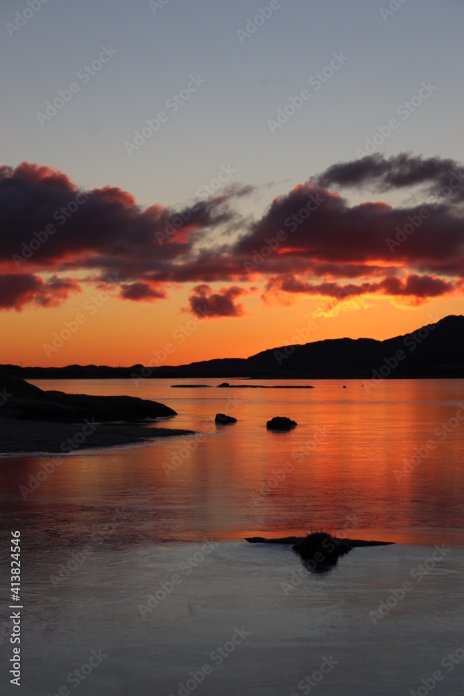 sunriset over the lake, scotland