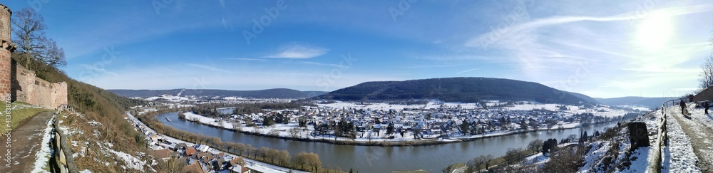 Panorama Blick von der Henneburg bei Stadtprozelten in Richtung Wertheim am Main
