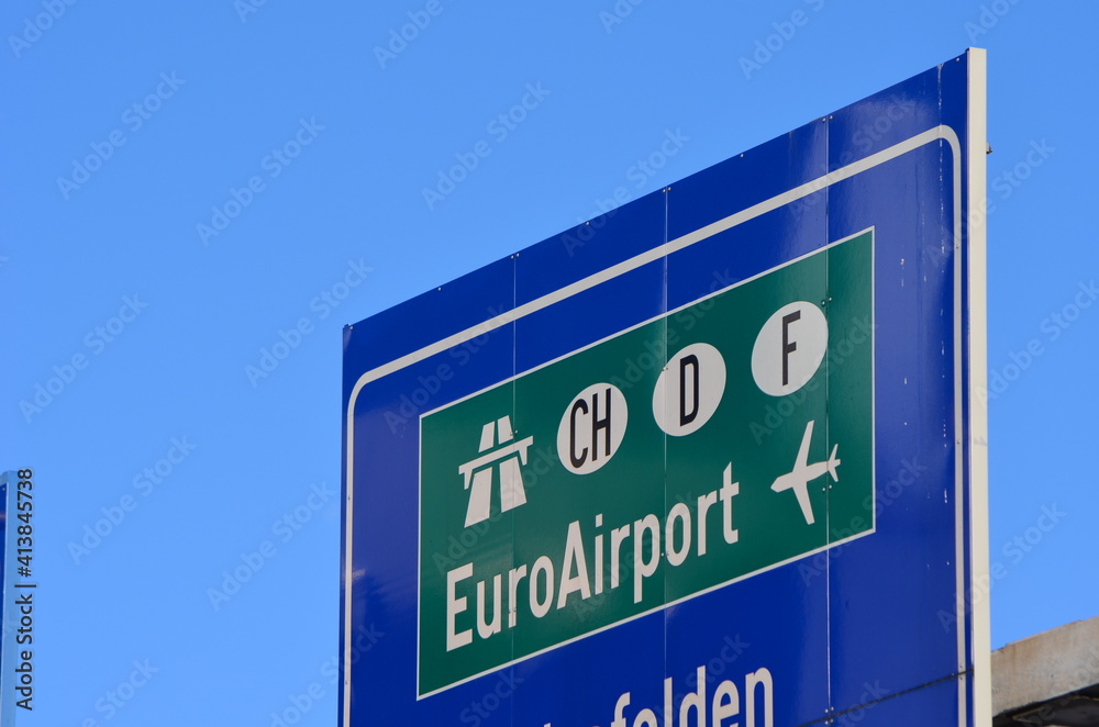 EuroAirport, Autobahn, Basel, Schweiz
