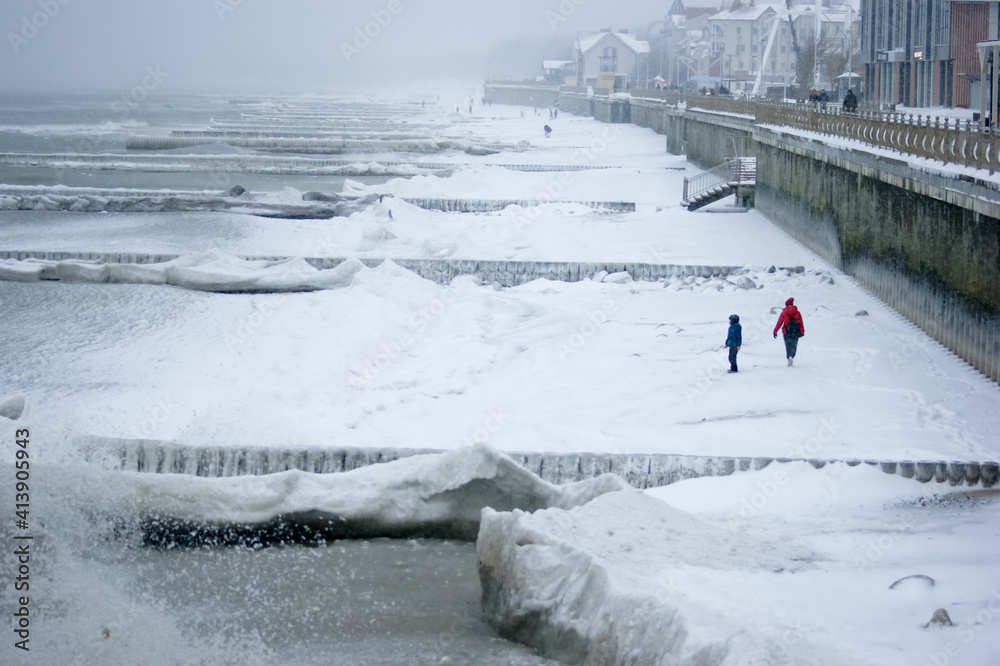 Fototapeta premium winter baltic sea