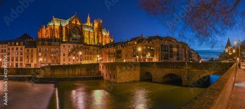 Panorama de Metz By Night - Cathédrale Saint-Etienne / Temple-Neuf