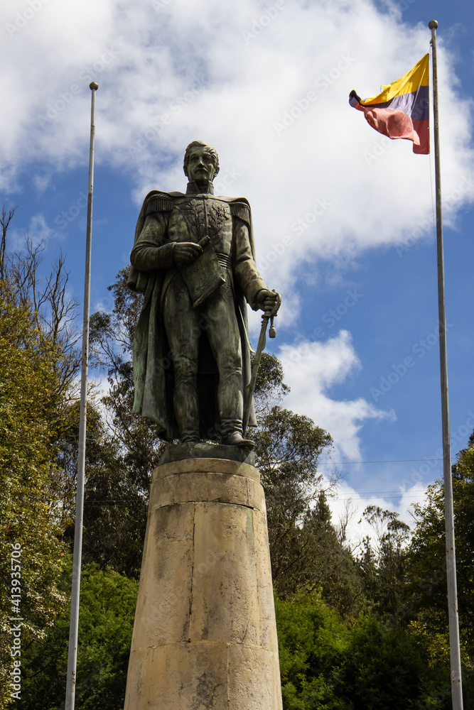 Fototapeta premium Monument to General Francisco de Paula Santander. The famous historic Bridge of Boyaca in Colombia. The Colombian independence Battle of Boyaca took place here on August 7, 1819.