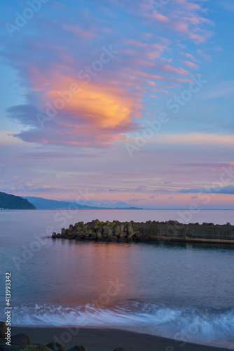 Fototapeta Naklejka Na Ścianę i Meble -  sunrise at the coast