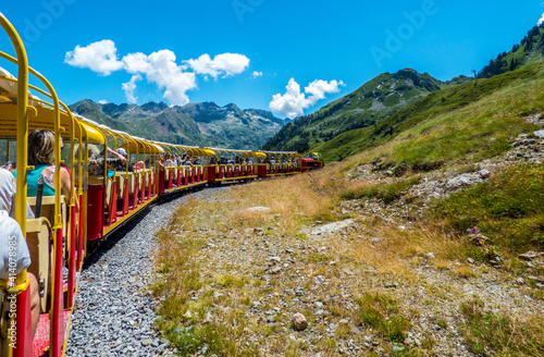 Pequeño tren amarillo de Artouste (tren turístico) en los Pirineos franceses photo