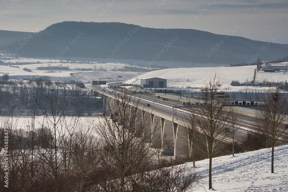 Autobahn, Brücke, Jena, Thüringen, Ausfahrt Lobeda Tunnel, Winter, Schilderbrücke	