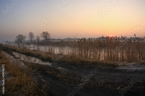 Dawn over the spring river © Oleh