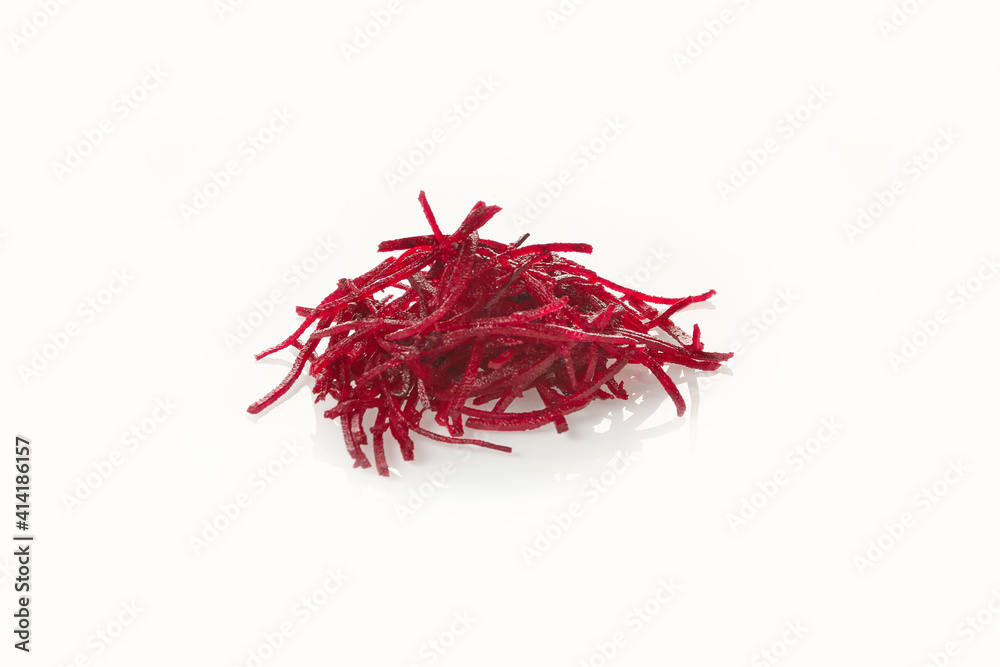Naklejka premium Boiled beet on white background