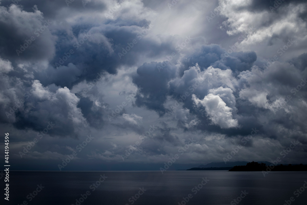Fototapeta premium black cloudy dramatic sky