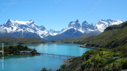 Cuernos del Paine en Parque Nacional Torres del Paine detr  s del lago Peho   XII Regi  n de Magallanes Chile