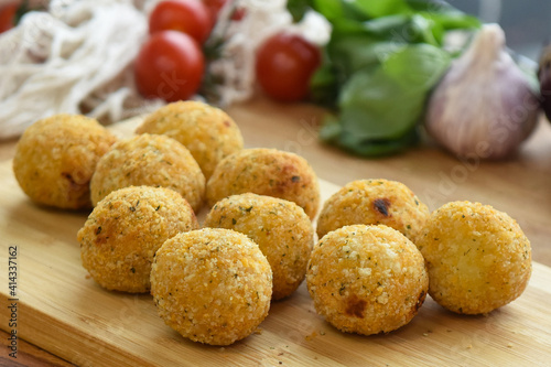 italian fried cheese balls