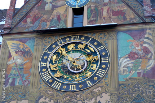 Rathaus Ulm mit Uhr photo