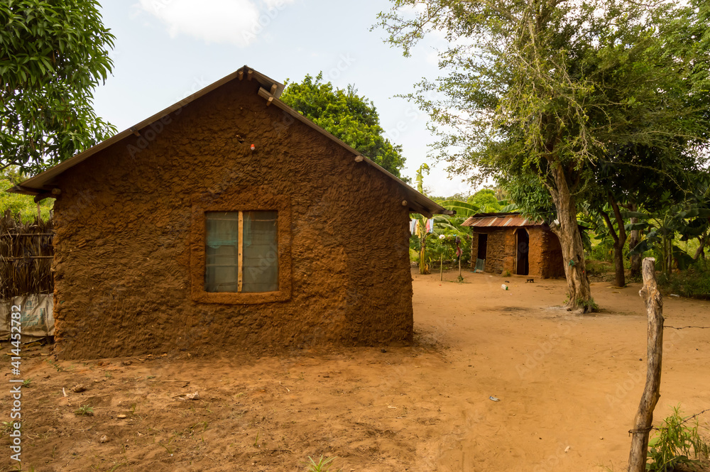 Zaramo style houses in the Watamu forest Zaramo style houses in the Watamu forest