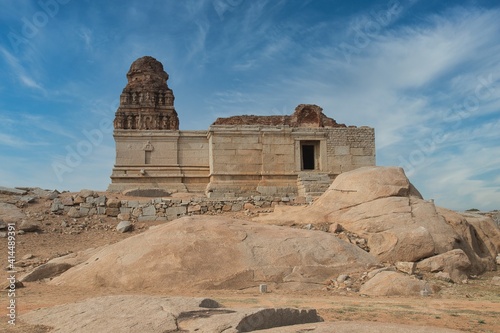 Canvas Print saraswati temple at hampi karnatka india beautiful carvings and architecture ind