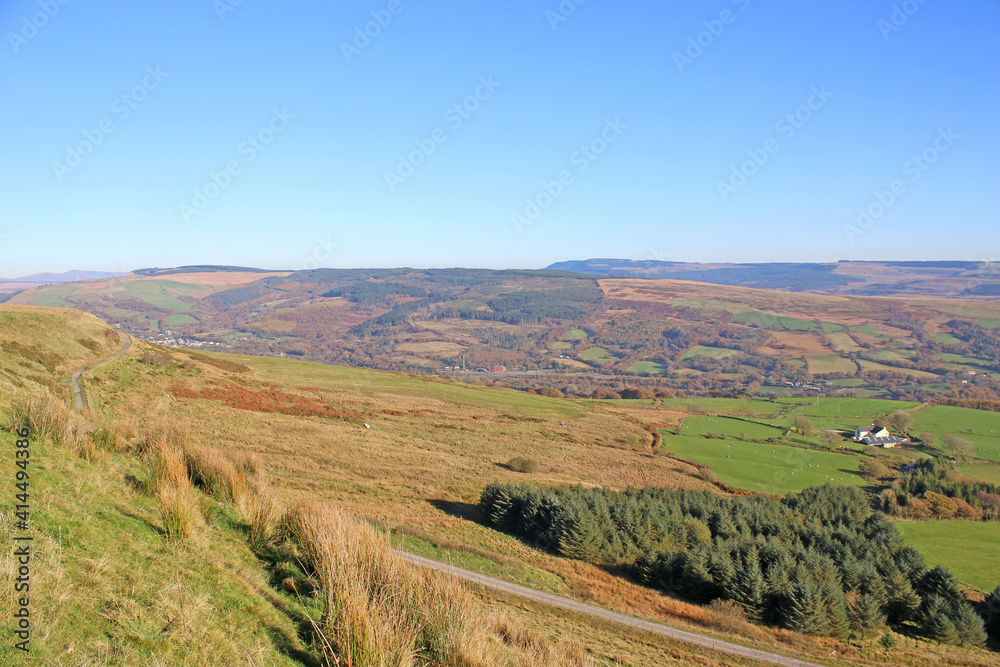 Naklejka premium Valley in the Brecon Beacons in Wales 