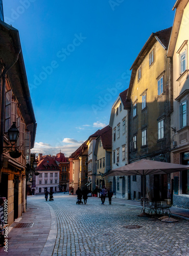Obraz na płótnie Old street Gornji trg in the Europe town w salonie