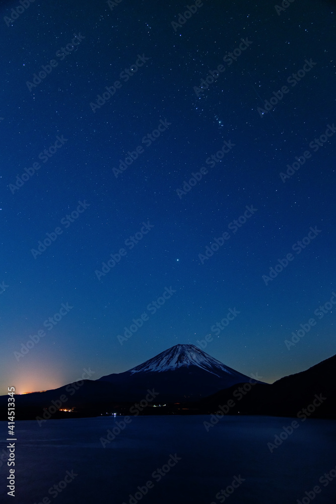 富士山の見える夜空