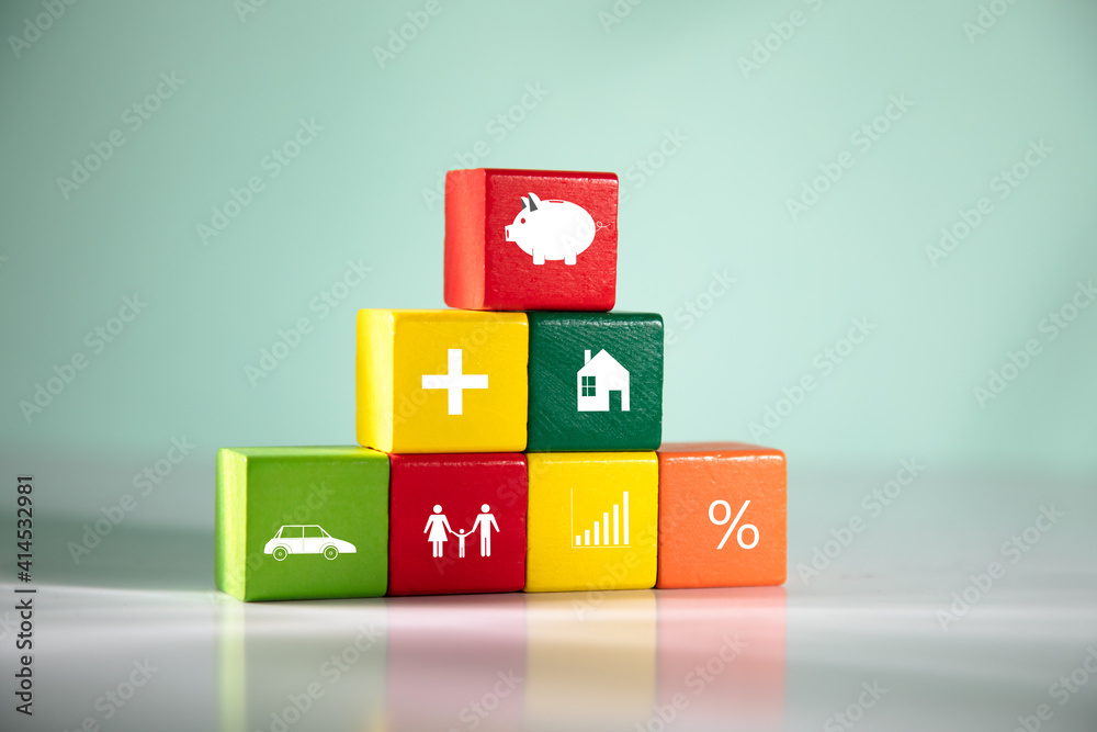 Obraz premium piggy bank on color cube