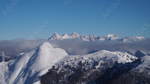Peaks panorama during a beautiful sunny winter day. Zauchensee, Austria © wjarek