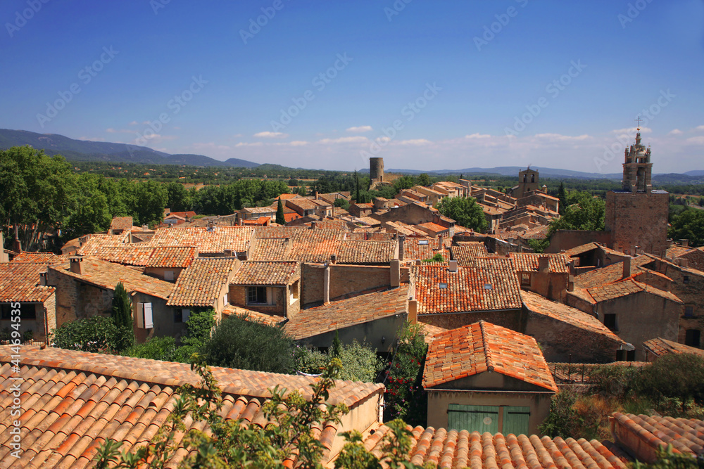 Cucuron, Vaucluse, Provence-Alpes-Cote d'Azur, France: view across the village from the Donjon Saint-Michel