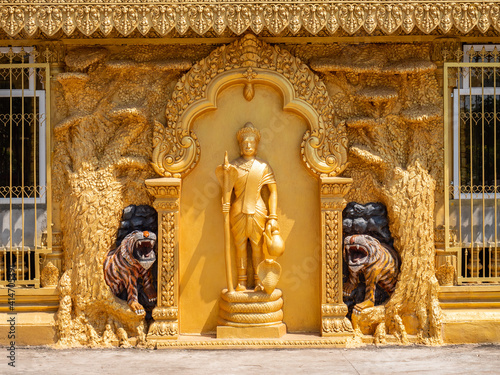 Mongkol Serei Kien Khleang, a Buddhist temple in Phnom Penh photo