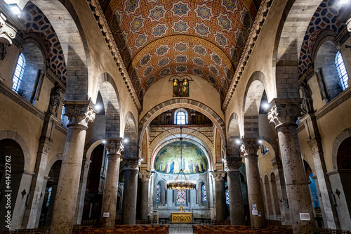 Abbaye Saint-Martin d Ainay    Lyon