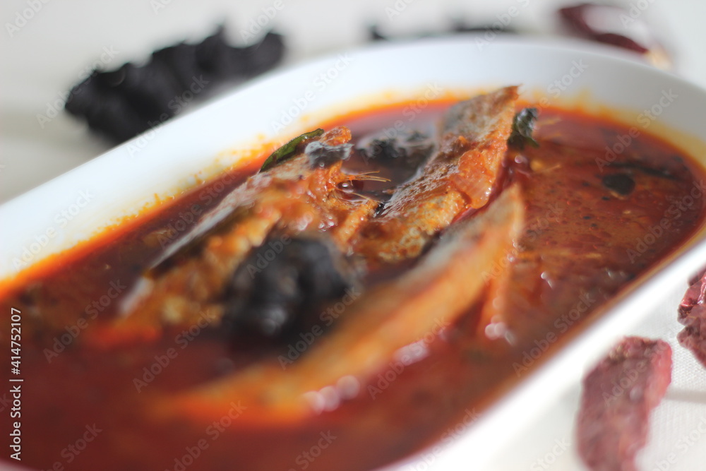 Sardines curry is a traditional central Kerala fish curry also known as mathi curry. 素材庫相片