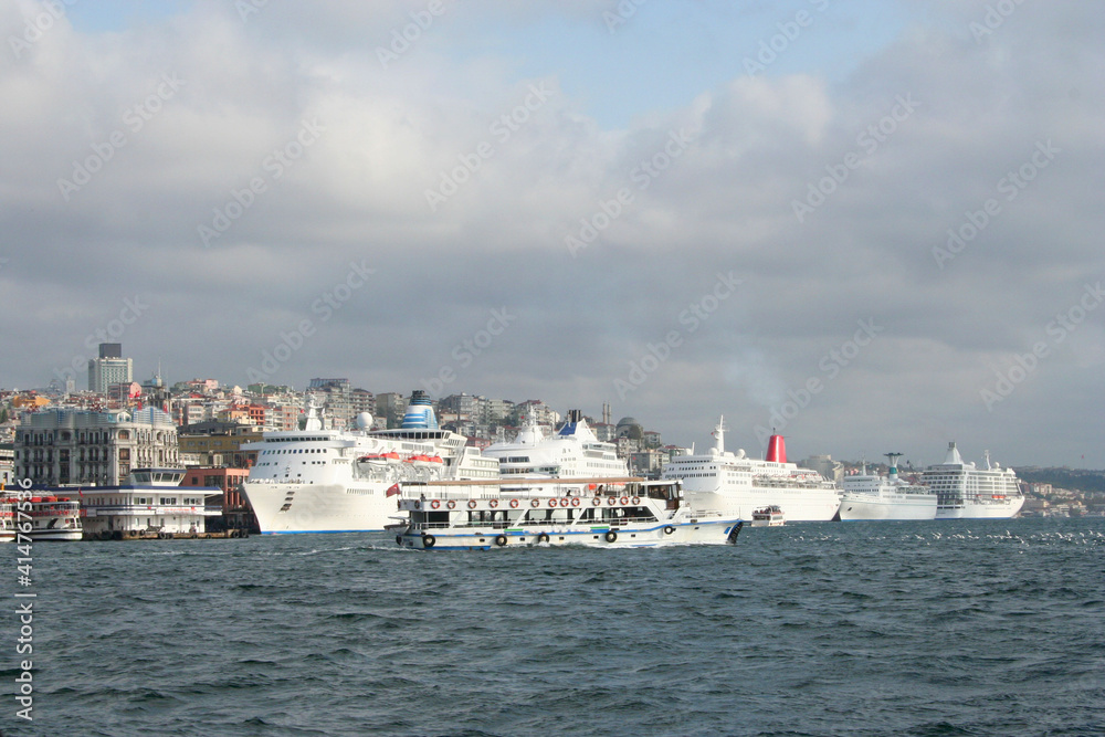 ships in Istanbul